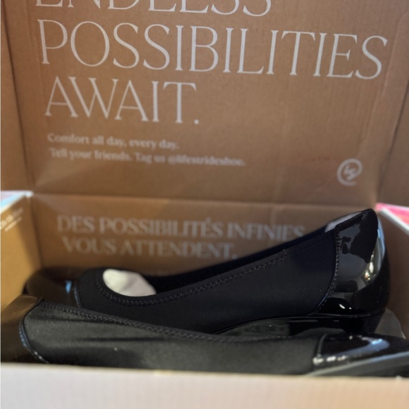 NWT CLASSIC LIFE STRIDE Black Patent Wedges Womens Shoes 8.5 M NIB Make Fair off - Picture 13 of 13